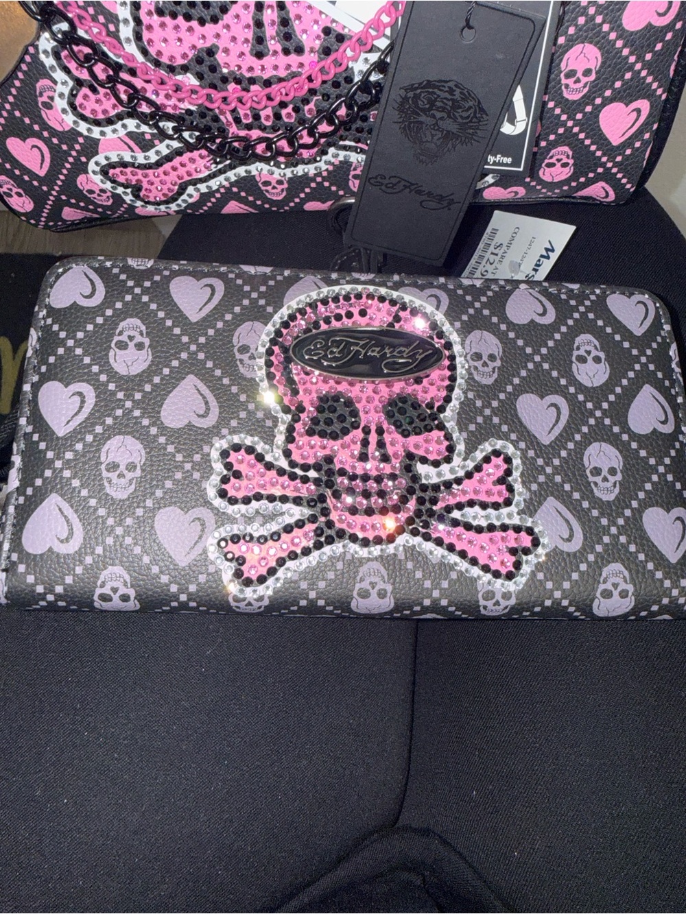 Ed Hardy Black & Pink Skull Satchel with Chain & Studded with matching wallet - Picture 7 of 14